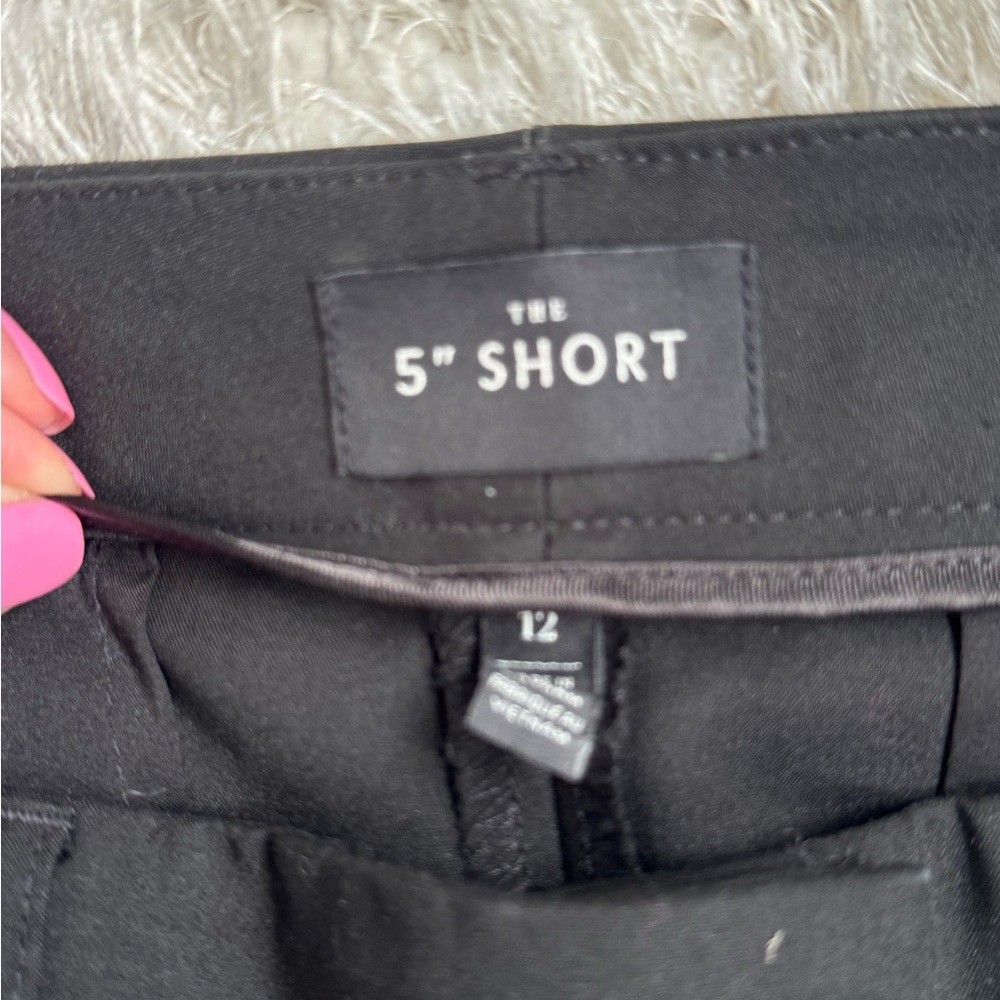 White House black market 5 inch  Women's Black Shorts Size 12 - Picture 6 of 10